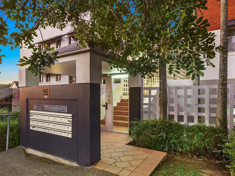 18/15 Clarence Road, Indooroopilly QLD 4068