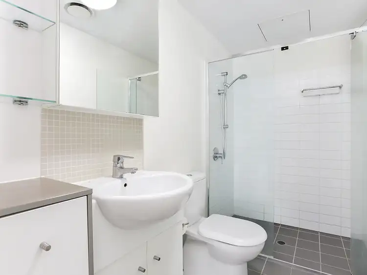 Sixth view of Homely apartment listing, 65/454 Upper Edward Street, Spring Hill QLD 4000