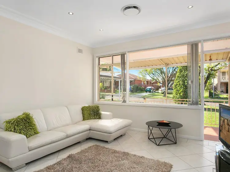 15 Latvia Avenue, Greenacre NSW 2190