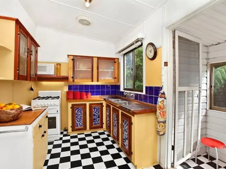 94 St Johns Avenue, Mangerton NSW 2500