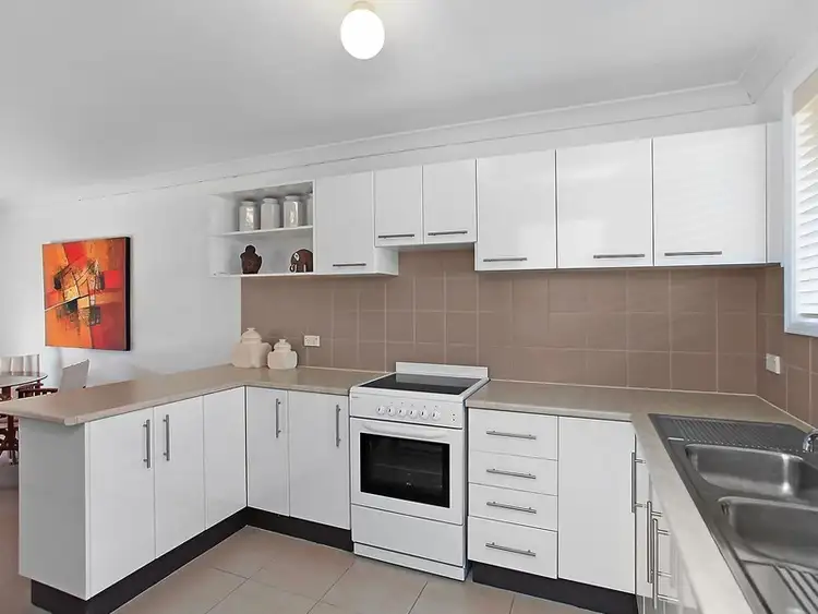 Second view of Homely villa listing, 6/21 King Street, Umina Beach NSW 2257