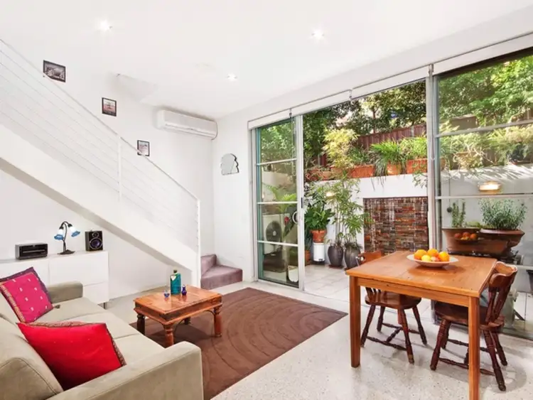4/3 Pemell Lane, Newtown NSW 2042