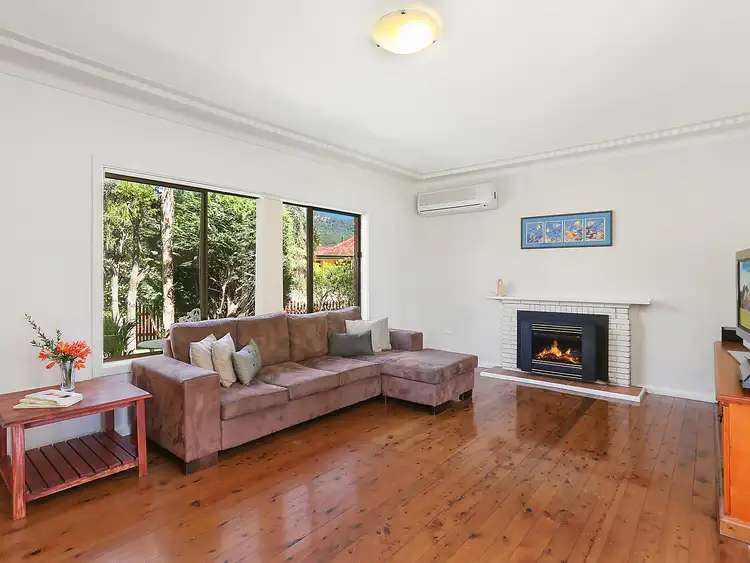 Second view of Homely house listing, 81 Hopewood Crescent, Fairy Meadow NSW 2519