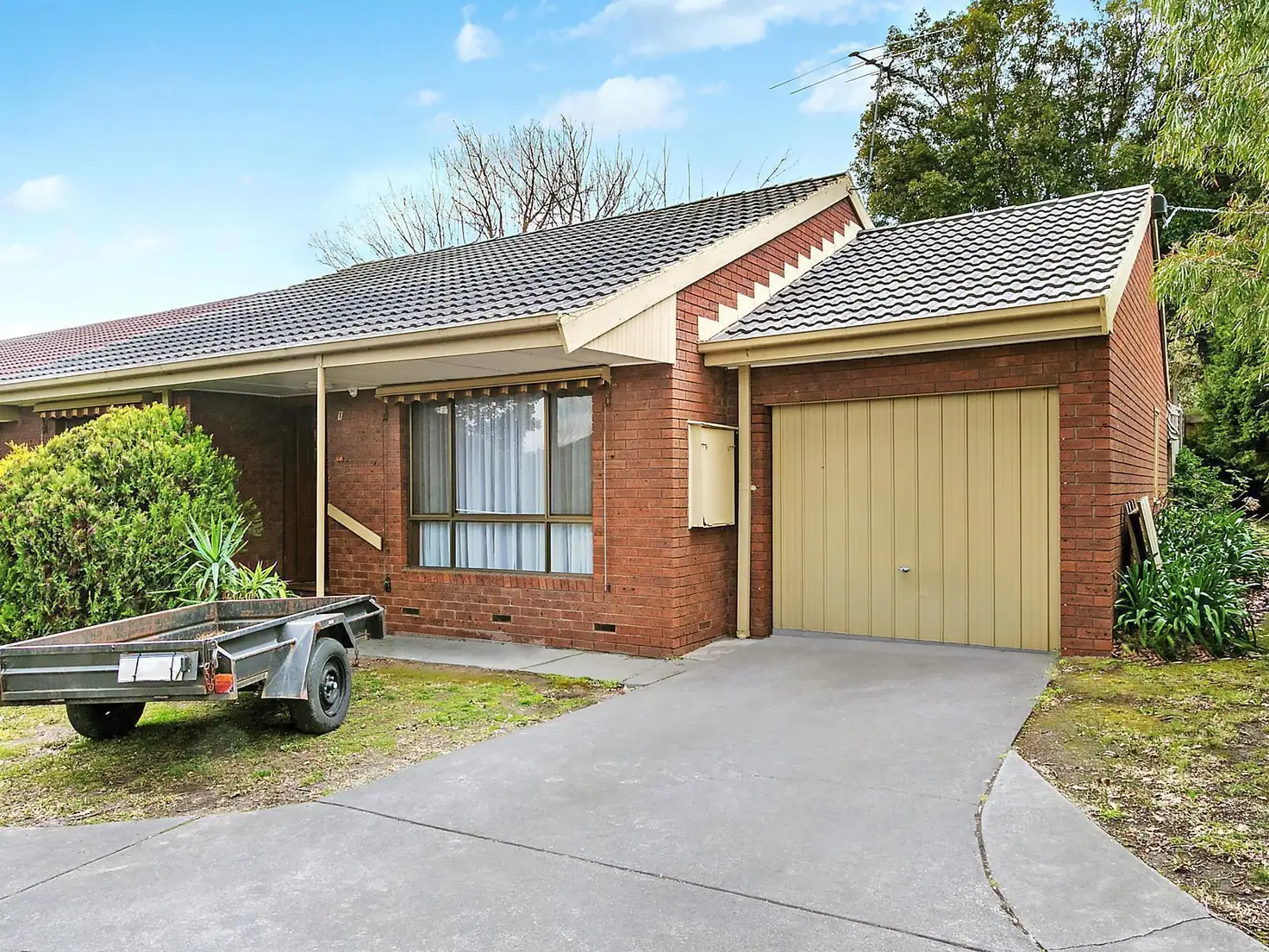 Main view of Homely unit listing, 1/73 Hewish Road, Croydon VIC 3136
