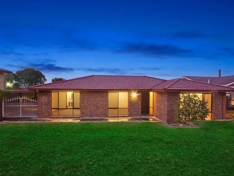 70 Hadleigh Circuit, Isabella Plains ACT 2905