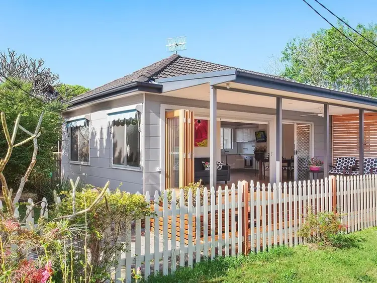 2 Ferry Road, Ettalong Beach NSW 2257