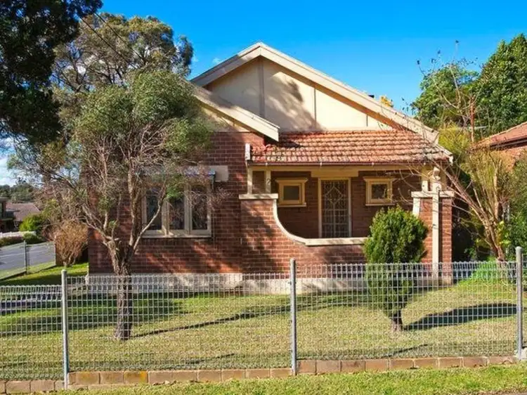 2 Gordon Street, Eastwood NSW 2122
