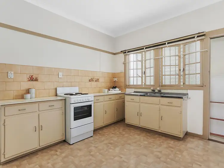 Fifth view of Homely house listing, 28 Provincial Road, Holland Park QLD 4121