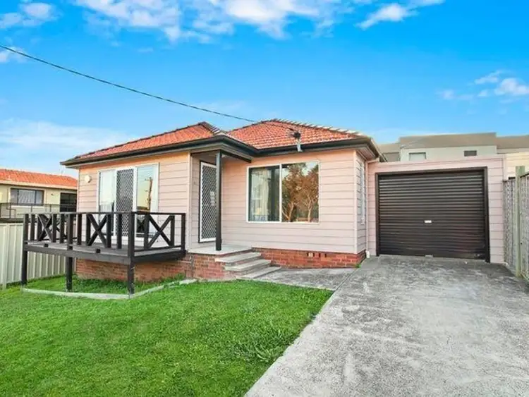 1a Fairfax Road, Warners Bay NSW 2282