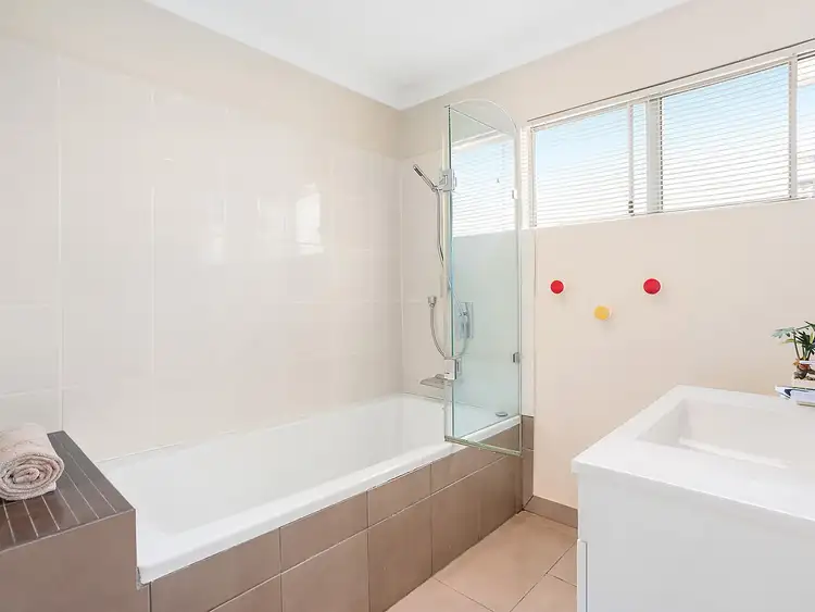 Fourth view of Homely house listing, 6 Thorne Road, Birkdale QLD 4159