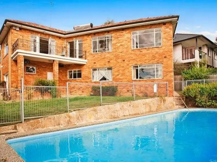 18 Rowe Street, Roseville NSW 2069