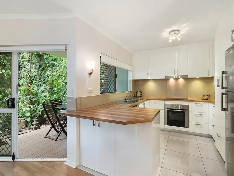 Main view of Homely unit listing, 2/105 Collins Avenue, Edge Hill QLD 4870
