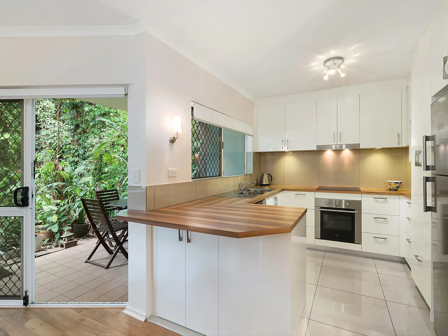 Main view of Homely unit listing, 2/105 Collins Avenue, Edge Hill QLD 4870
