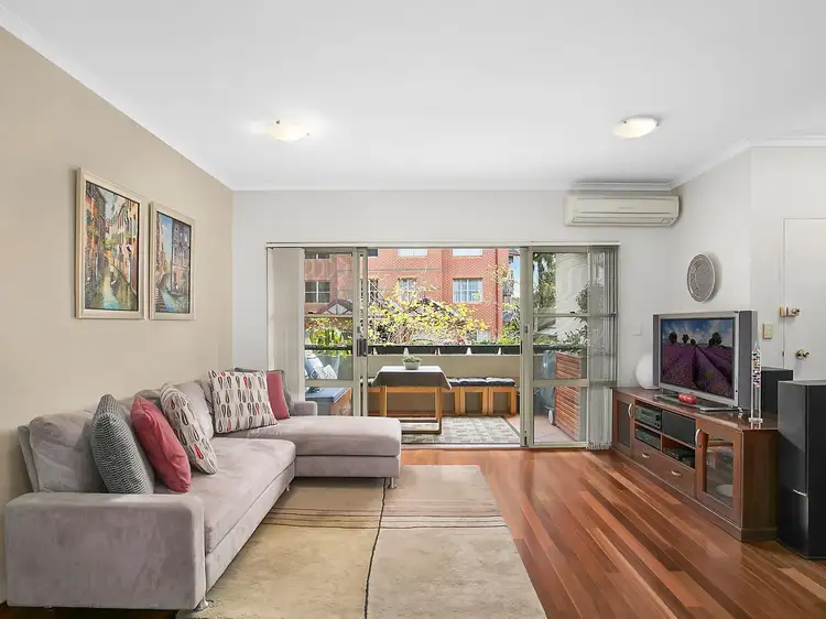 2/8 Williams Parade, Dulwich Hill NSW 2203