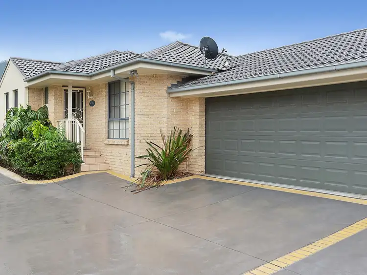 Main view of Homely villa listing, 3/3 Ryan Street, Balgownie NSW 2519