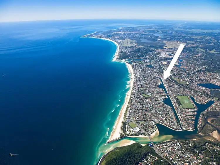 Sixth view of Homely house listing, 213 Mallawa Drive, Palm Beach QLD 4221