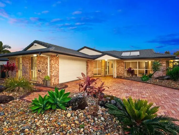 21 Yarraville Street, Robina QLD 4226