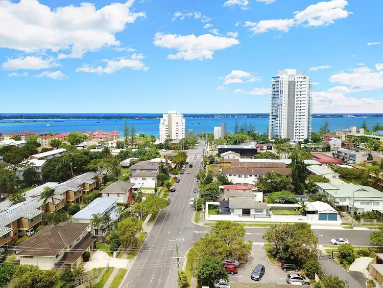 30 Central Street, Labrador QLD 4215