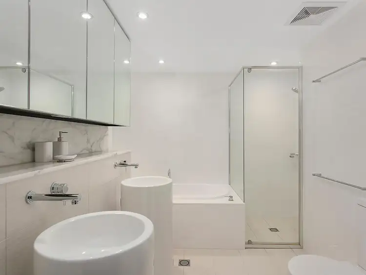 Fourth view of Homely apartment listing, 2007/1 Oracle Boulevard, Broadbeach QLD 4218