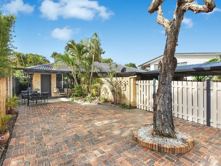 Second view of Homely semi-detached listing, 2/71 Tallebudgera Drive, Palm Beach QLD 4221