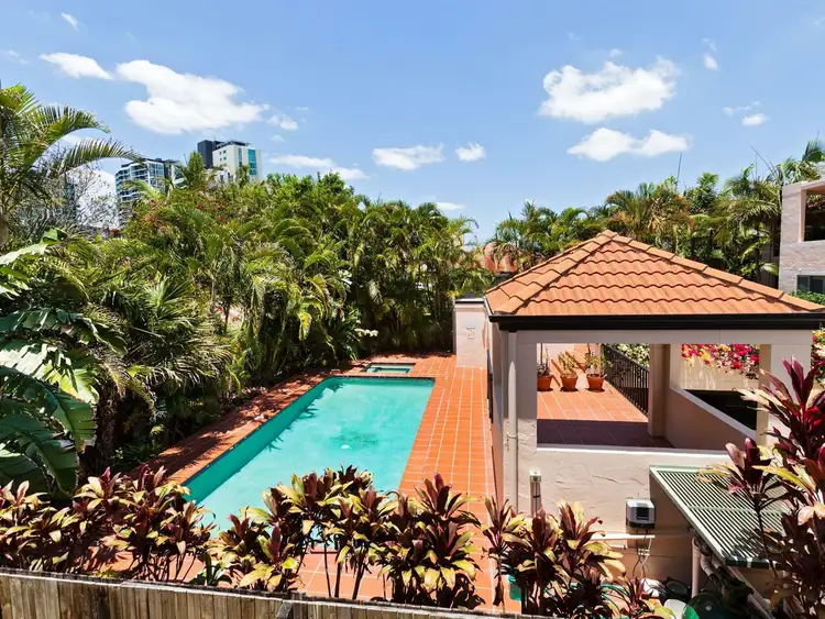Sixth view of Homely apartment listing, 8/49 Racecourse Road, Hamilton QLD 4007