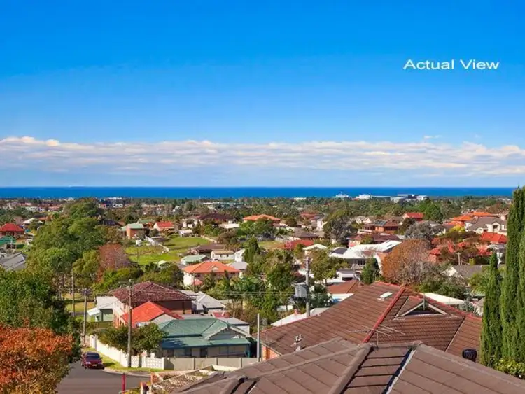 13/6 Kembla Street, Balgownie NSW 2519