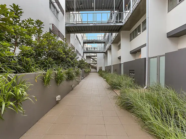 214/1 Ella Street, Newstead QLD 4006