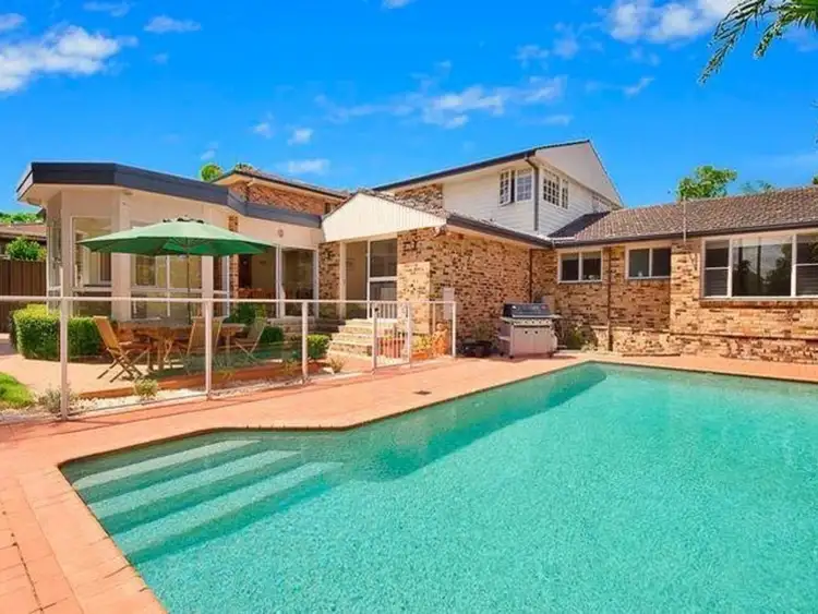15 Glengariff Avenue, Killarney Heights NSW 2087