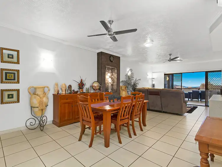 202/3 Melton Terrace, Townsville City QLD 4810