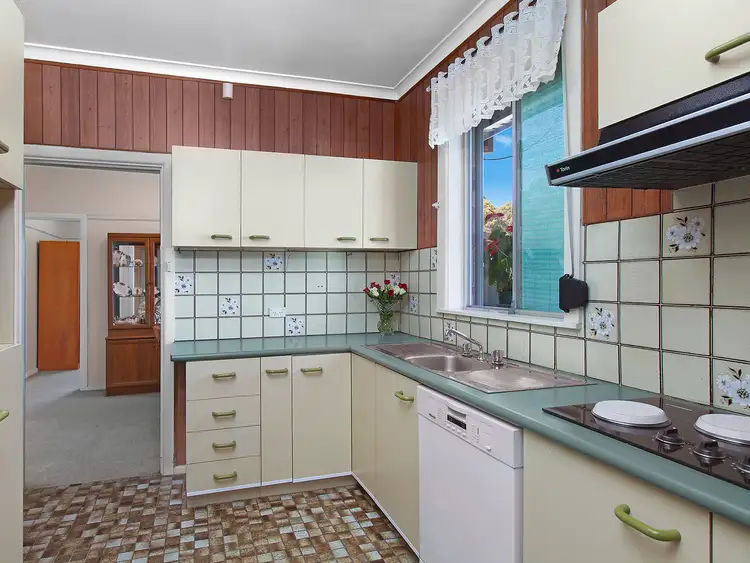 Fourth view of Homely house listing, 2 Gura Street, Berkeley NSW 2506