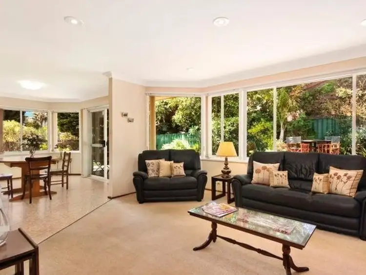 16 Paragon Drive, North Rocks NSW 2151