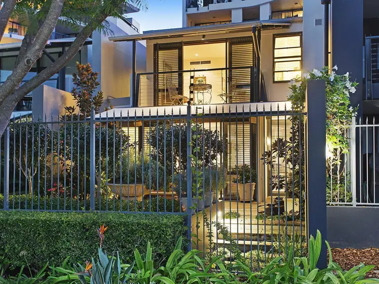 Second view of Homely apartment listing, 104/1 Holman Street, Kangaroo Point QLD 4169