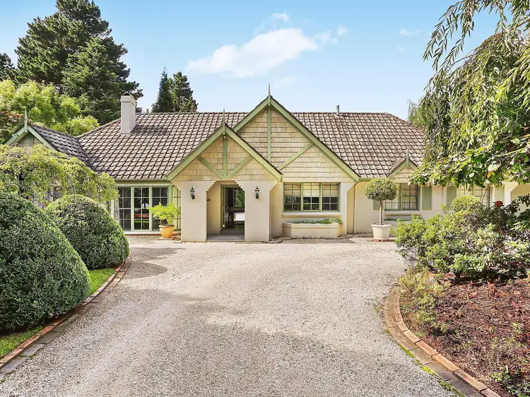 5 Hurlingham Avenue, Burradoo NSW 2576