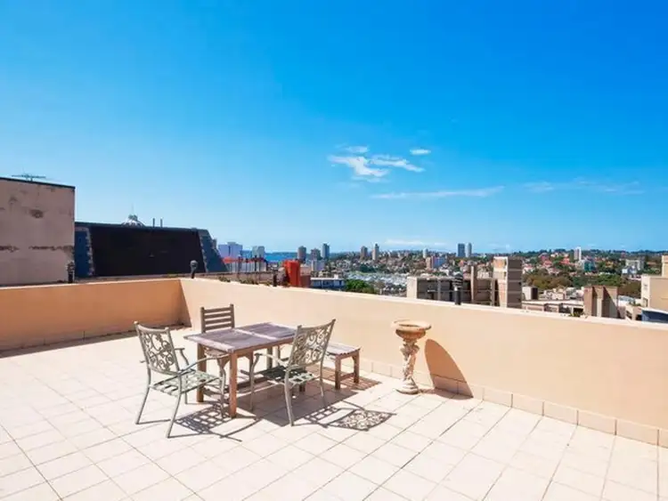 Third view of Homely apartment listing, 2/30 Kings Cross Road, Potts Point NSW 2011