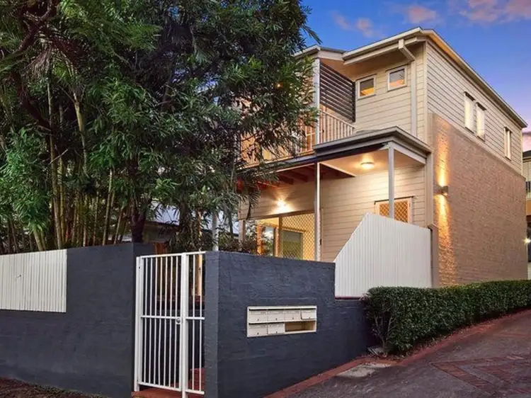 Main view of Homely townhouse listing, 1/17 Alexandra Avenue, Taringa QLD 4068
