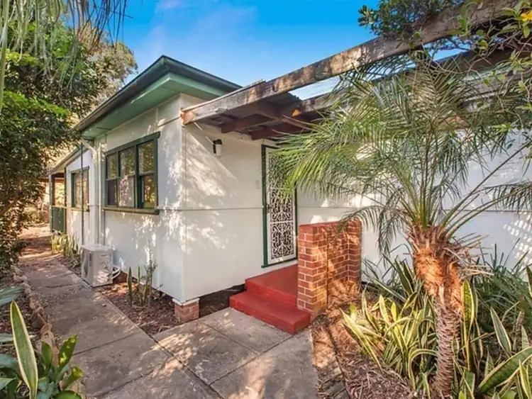 16 Banksia Street, Ettalong Beach NSW 2257