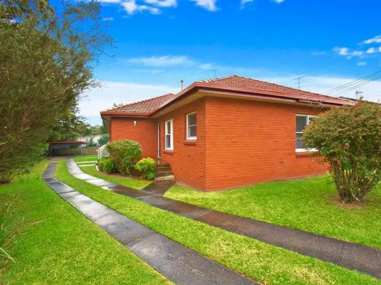 1 Buckle Crescent, West Wollongong NSW 2500