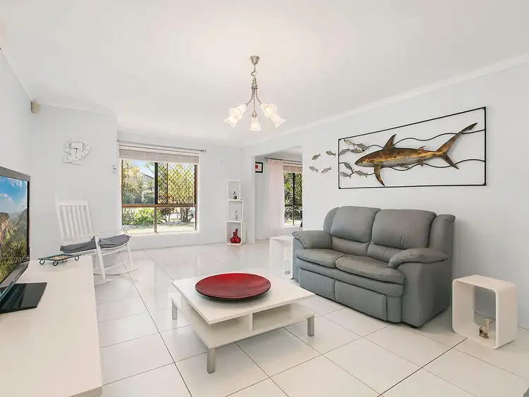 12 Mallawa Street, Buddina QLD 4575