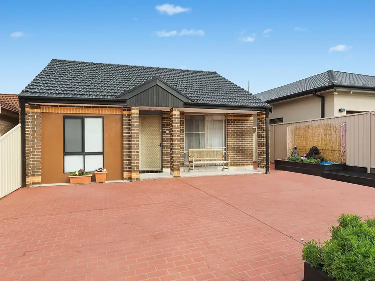13 Murrumbidgee Street, Bossley Park NSW 2176