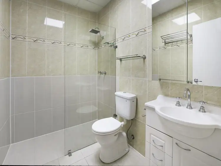 Fifth view of Homely apartment listing, 9/1-5 The Crescent, Dee Why NSW 2099