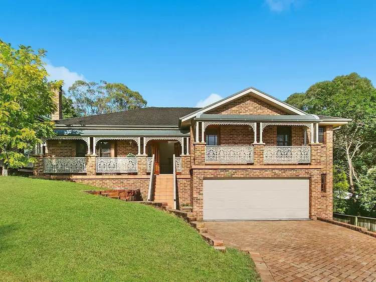 2A Bradley Avenue, Mount Kembla NSW 2526