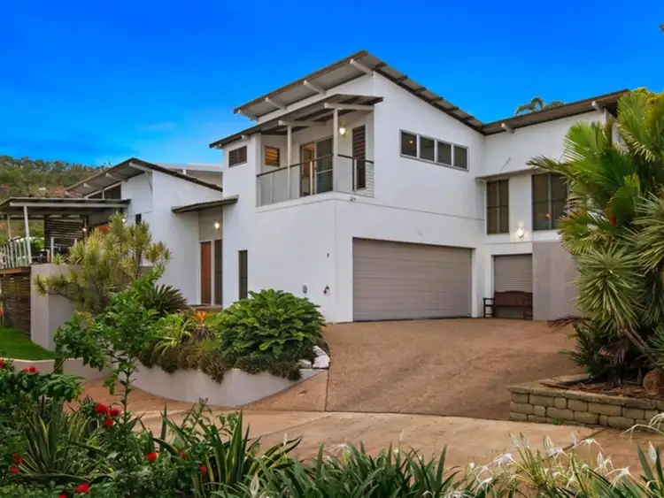 8 Toorak Place, Castle Hill QLD 4810