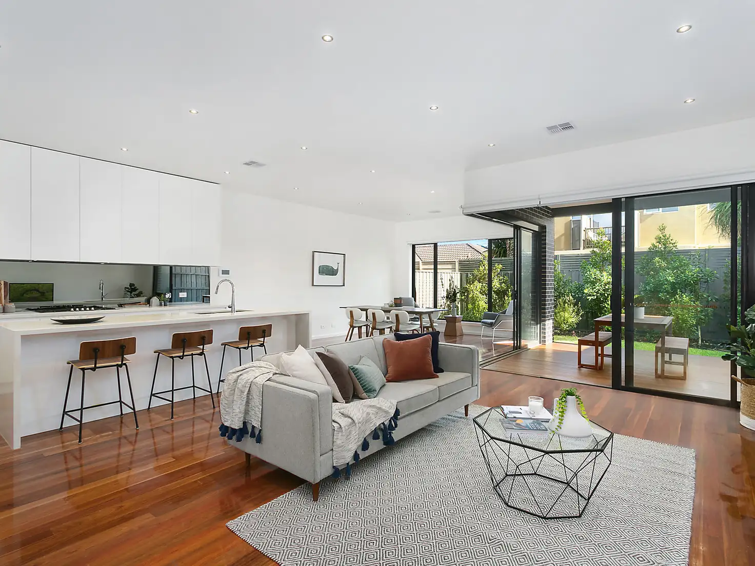 Main view of Homely townhouse listing, 5B Alexander Street, Bentleigh East VIC 3165