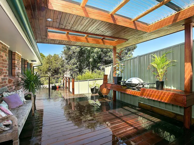 Third view of Homely villa listing, 2/26 The Lookout, Thirroul NSW 2515