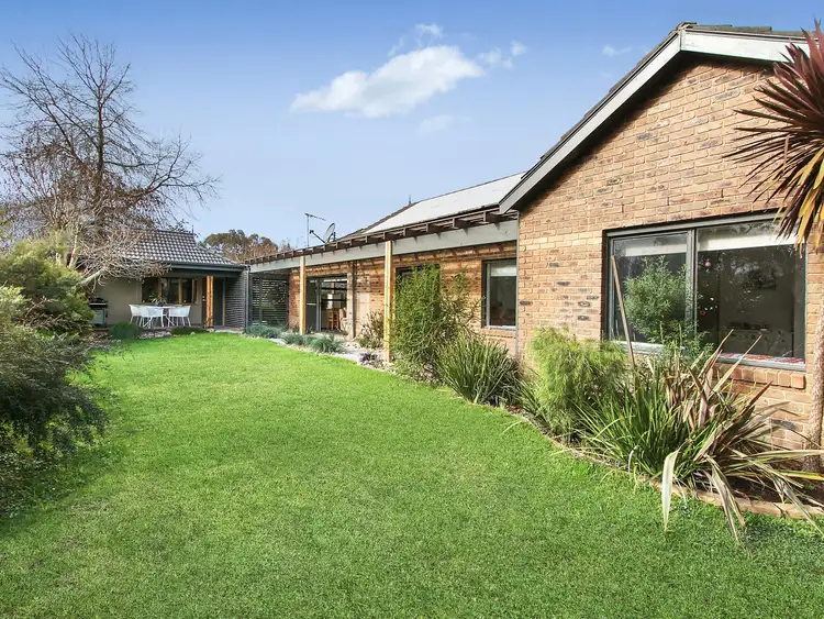 83 Alpine Way, Kilsyth VIC 3137