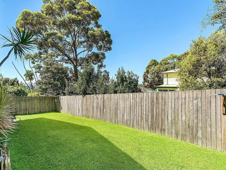 Fifth view of Homely villa listing, 2/26 The Lookout, Thirroul NSW 2515