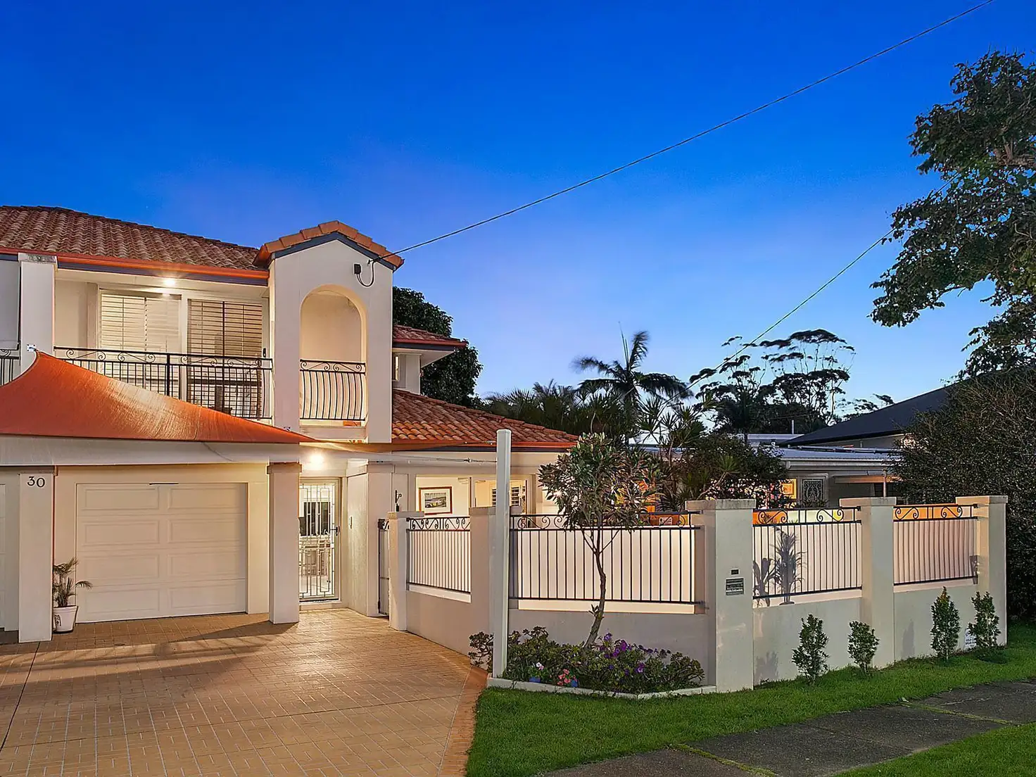 Main view of Homely house listing, 2/30 Hawaii Avenue, Palm Beach QLD 4221