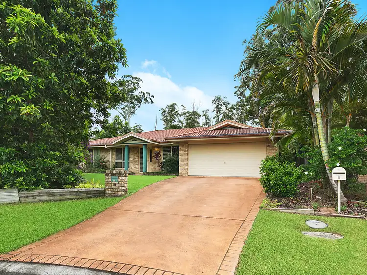 15 Tree Fern Close
