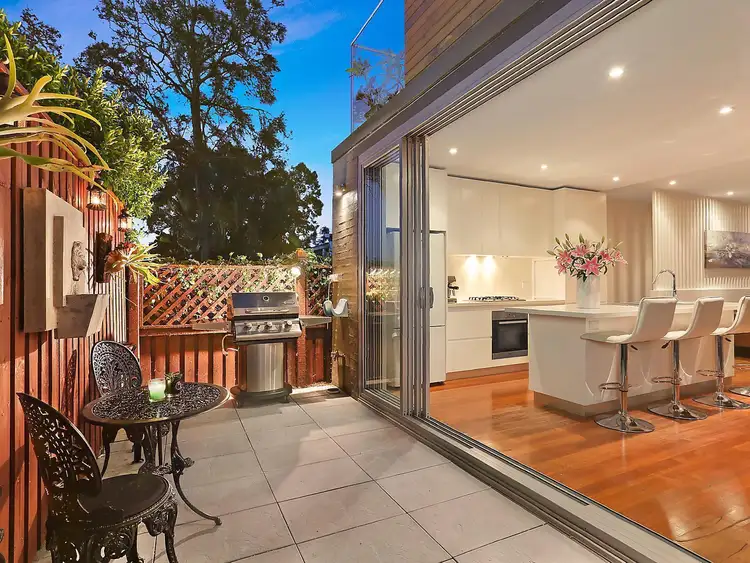 18 The Avenue, Balmain East NSW 2041