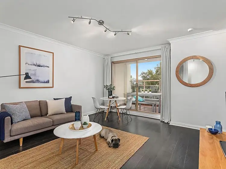 6/17 Cope Street